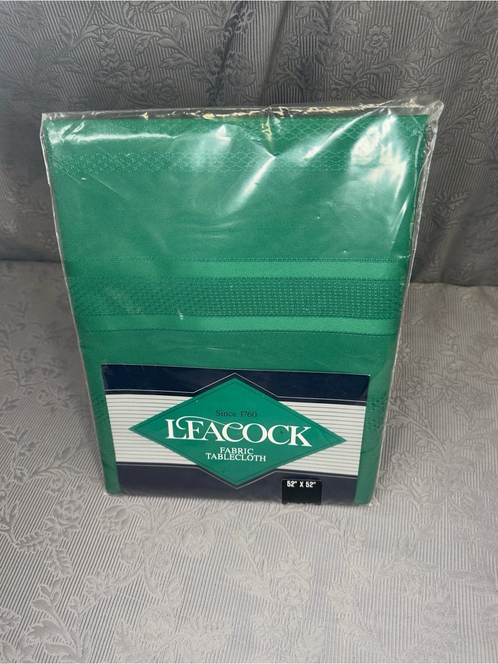 LEACOCK SONATA Polyester Green Fabric Table Cloth 52x52 Square USA Vintage